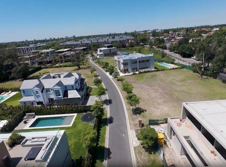 Terreno · 674m²