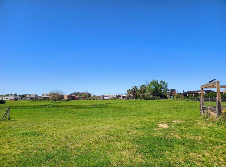Terreno · 853m²