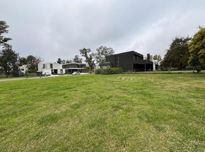 Terreno · 720m²