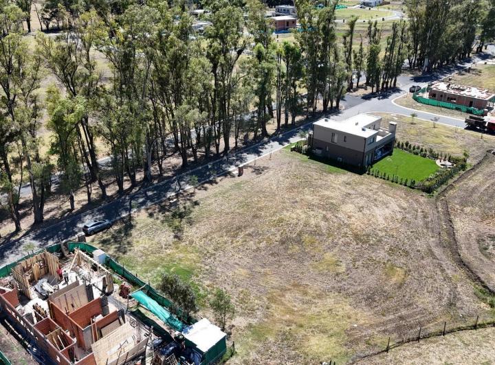 Terreno · 487m²
