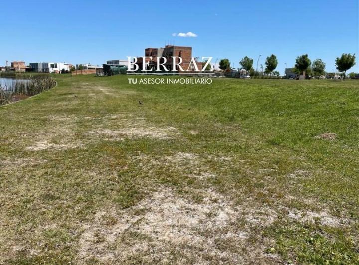Terreno · 1100m²
