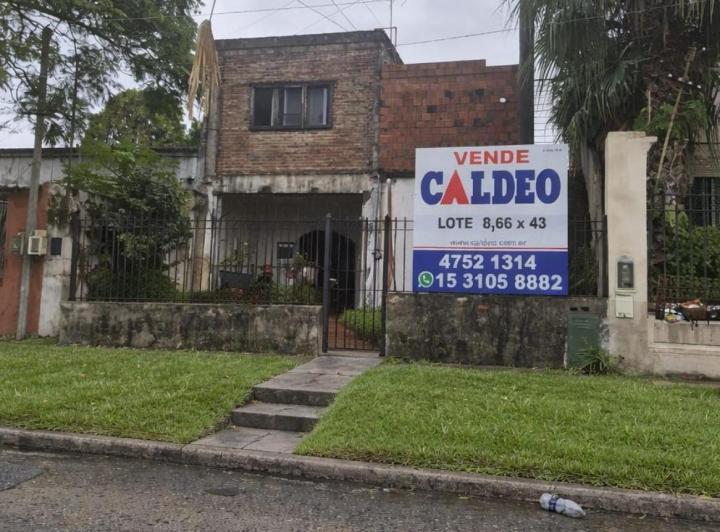 Terreno · 372m²