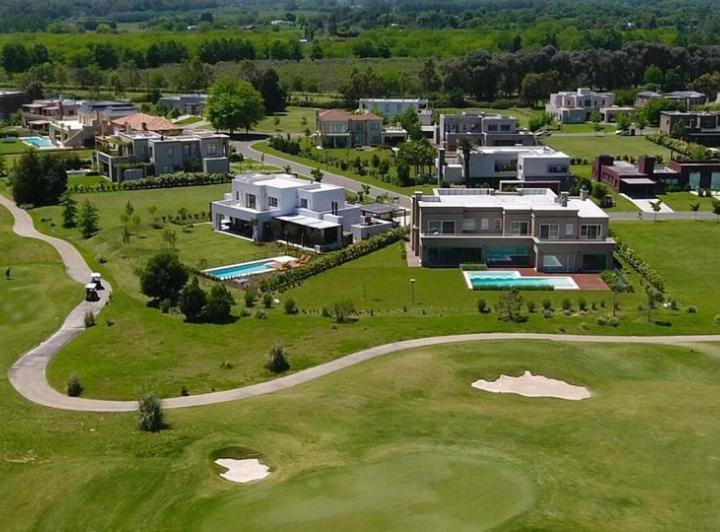 Terreno · 900m²