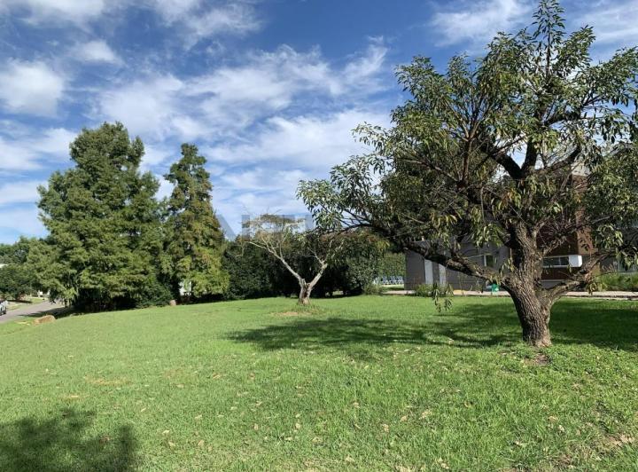 Terreno · 669m²