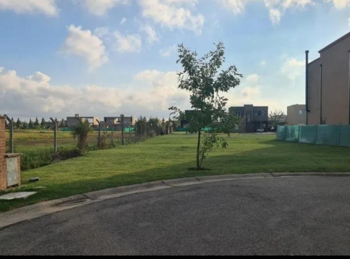 Terreno · 410m²