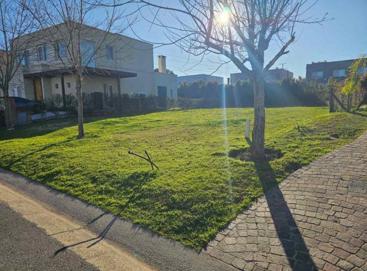 Terreno · 468m²