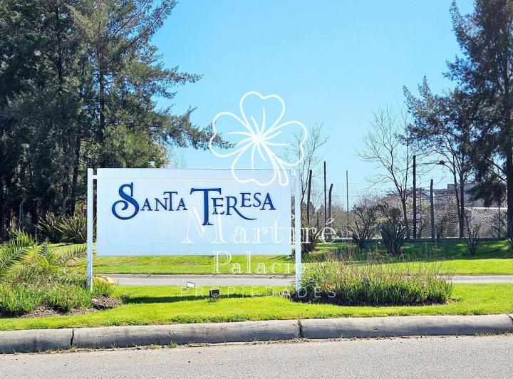 Terreno · 835m²