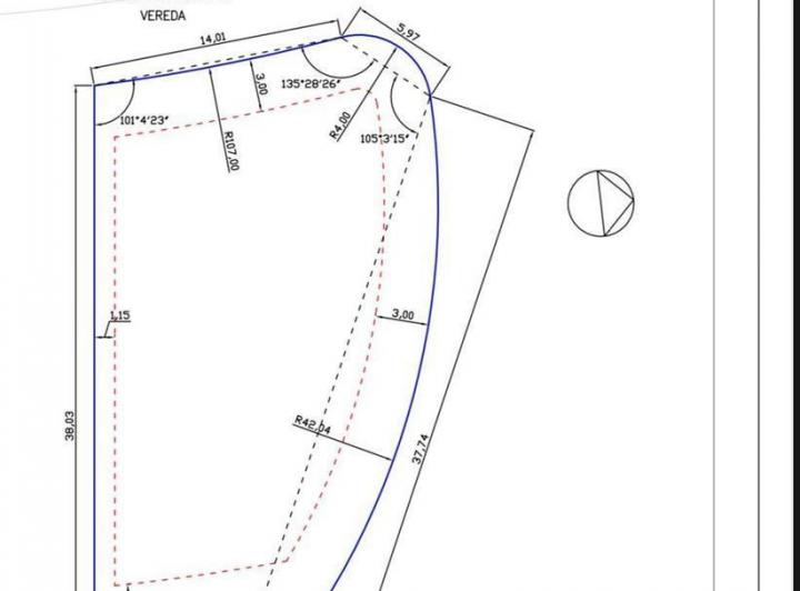 Terreno · 618m²