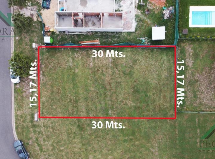 Terreno · 454m²