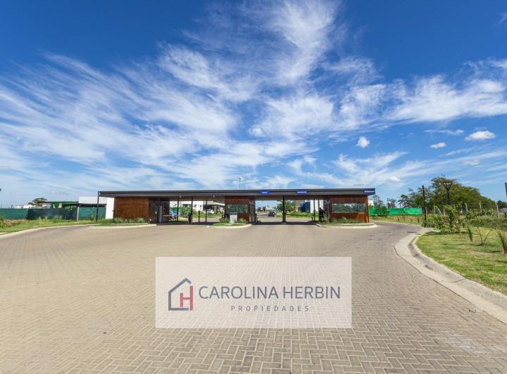 Terreno · 672m²