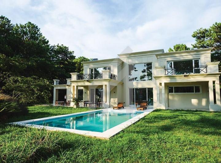 Terreno · 1400m²