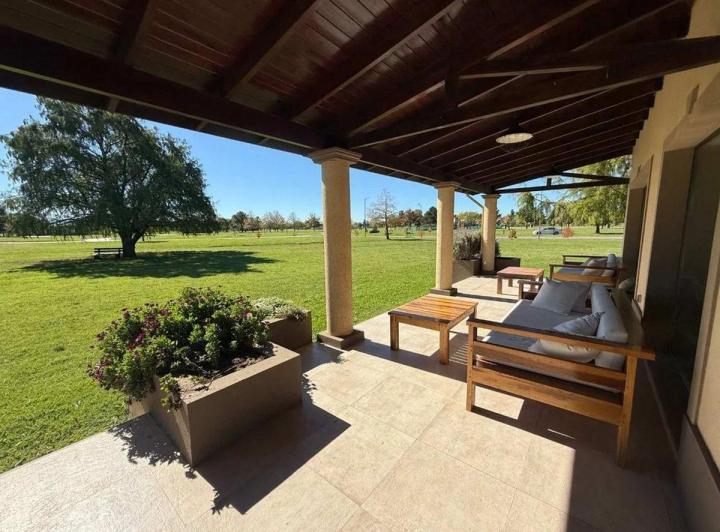 Terreno · 1075m²