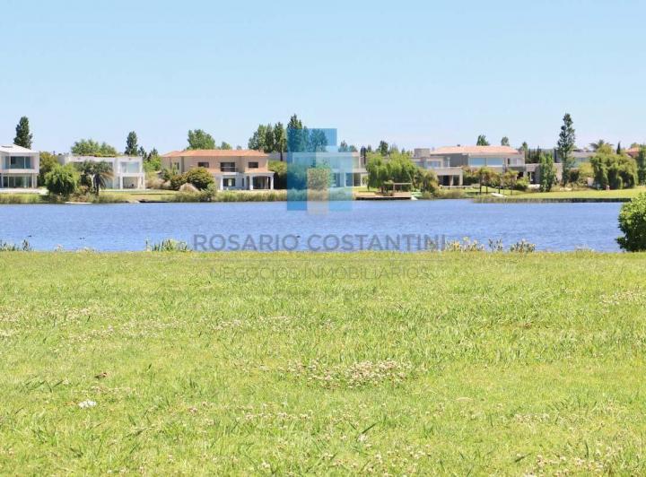 Terreno · 1390m²