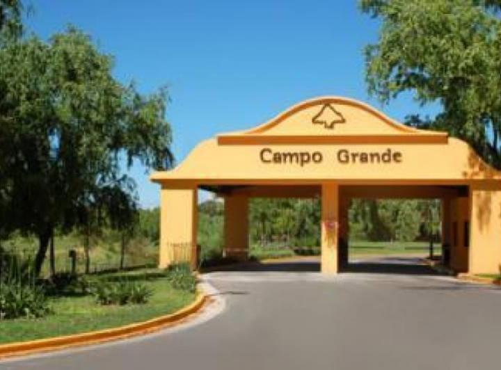 Terreno · 1300m²