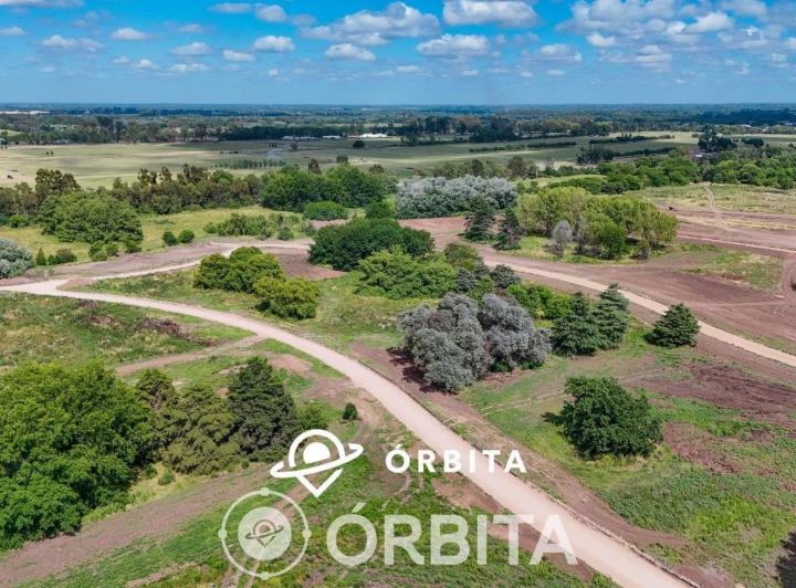 Terreno · 826m²