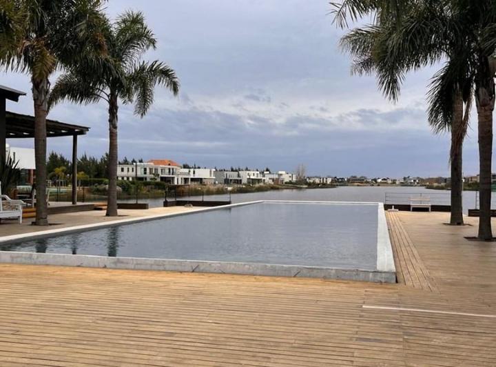 Terreno · 802m²