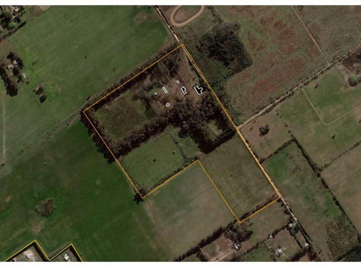 Terreno · 218700m²