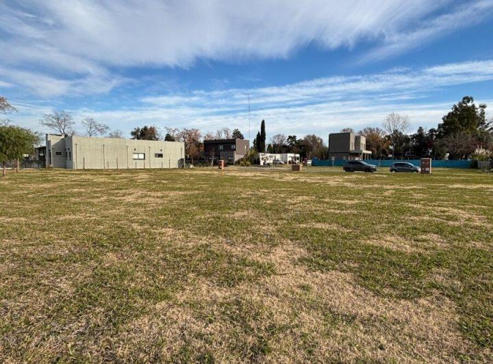 Terreno · 562m²