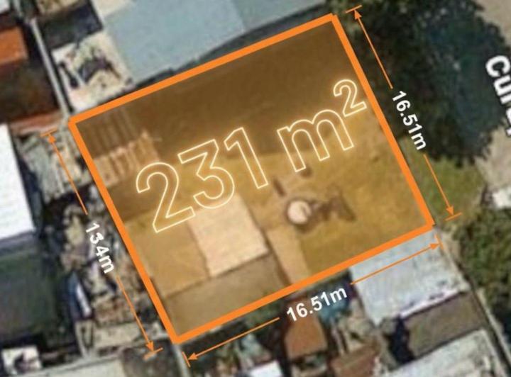 Terreno · 231m²