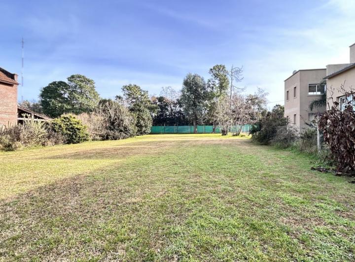 Terreno · 800m²