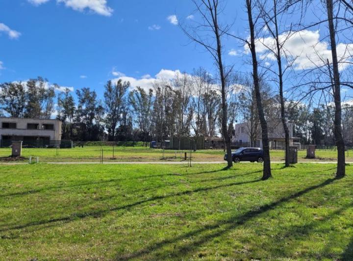 Terreno · 600m²