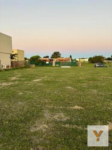 Terreno · 949m²