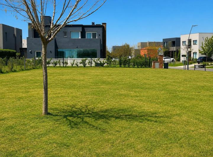 Terreno · 588m²