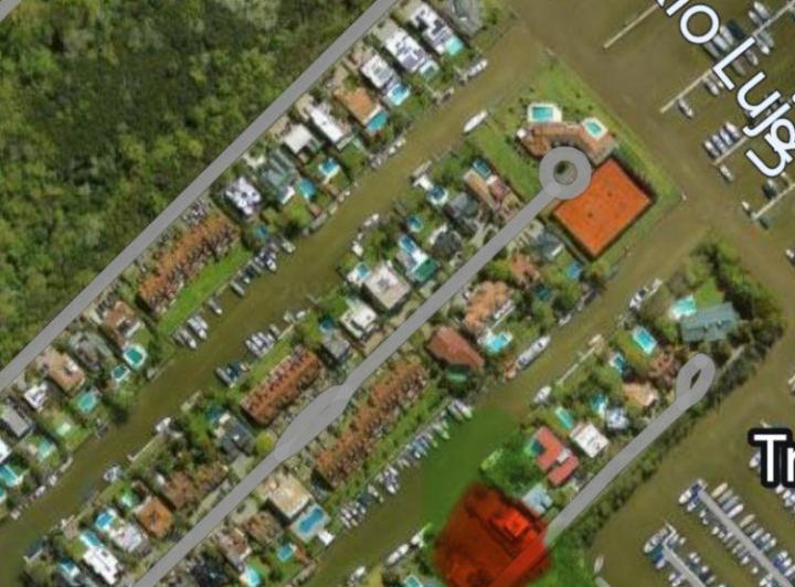 Terreno · 890m²