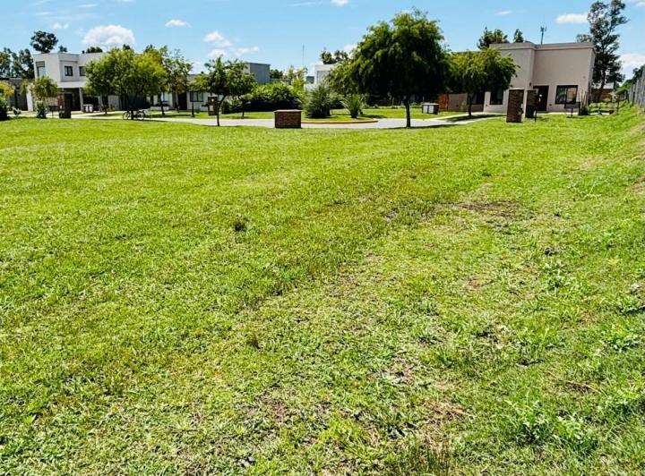 Terreno · 450m²