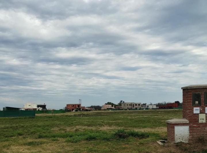 Terreno · 684m²