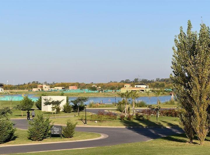 Terreno · 900m²