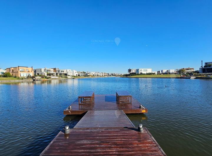 Terreno · 553m²