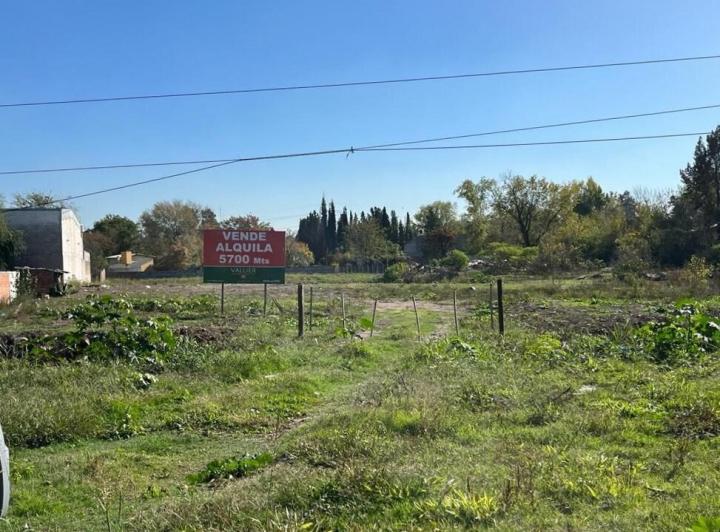 Terreno · 5700m²