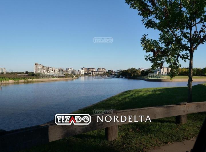 Terreno · 807m²