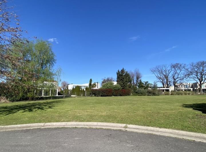 Terreno · 1130m²