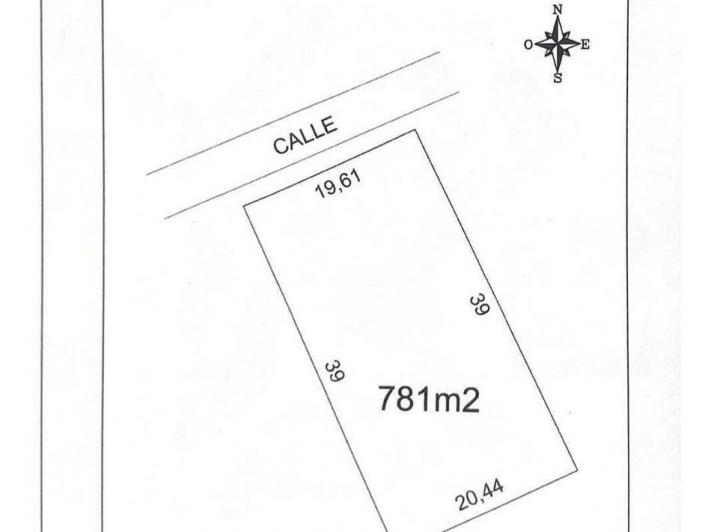 Terreno · 781m²