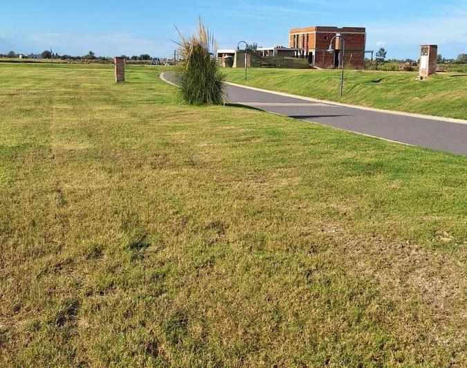 Terreno · 900m²