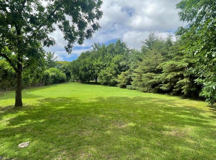 Terreno · 852m²