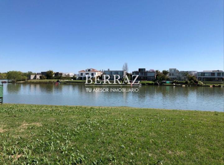 Terreno · 1100m²