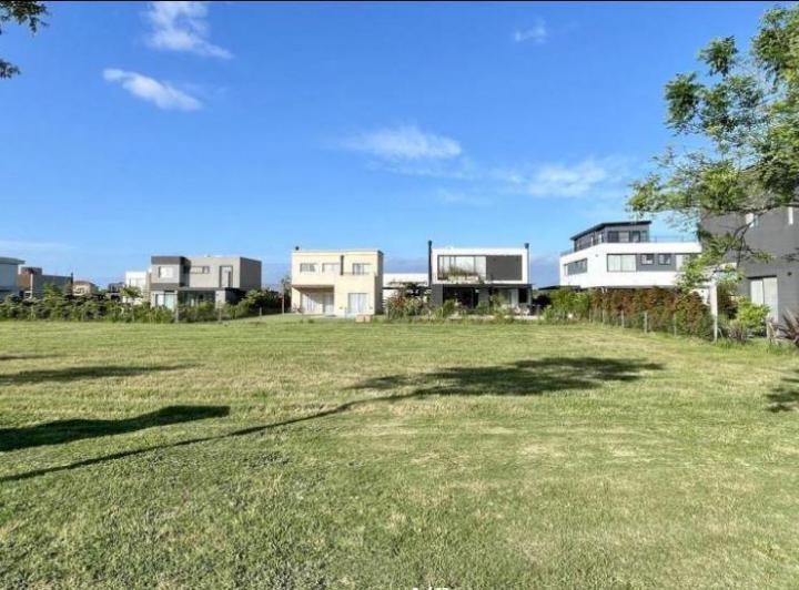 Terreno · 525m²