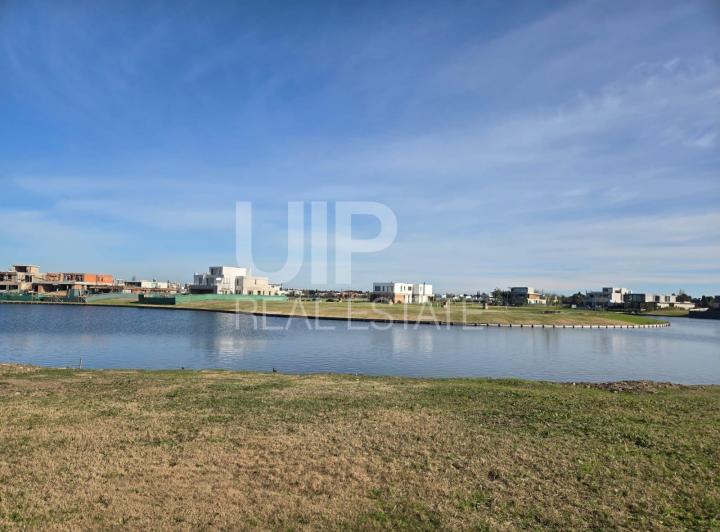 Terreno · 935m²