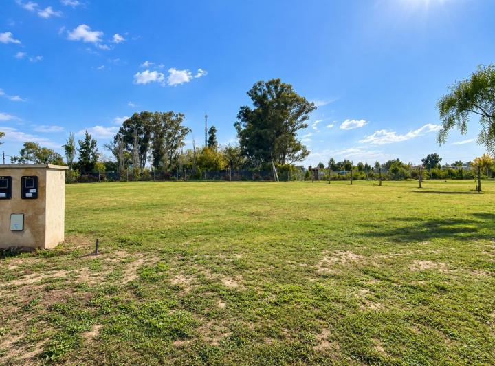 Terreno · 834m²