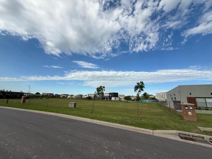 Terreno · 563m²