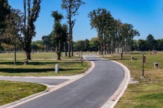 Terreno · 640m²