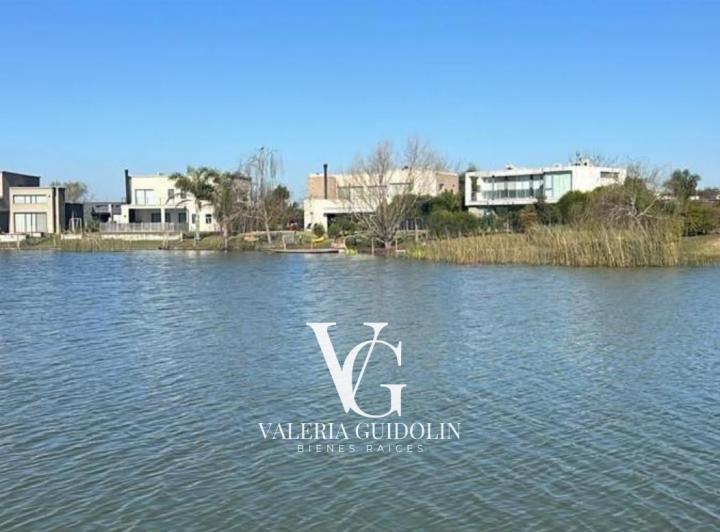 Terreno · 829m²