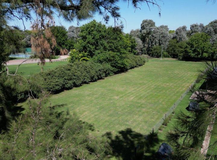 Terreno · 2100m²