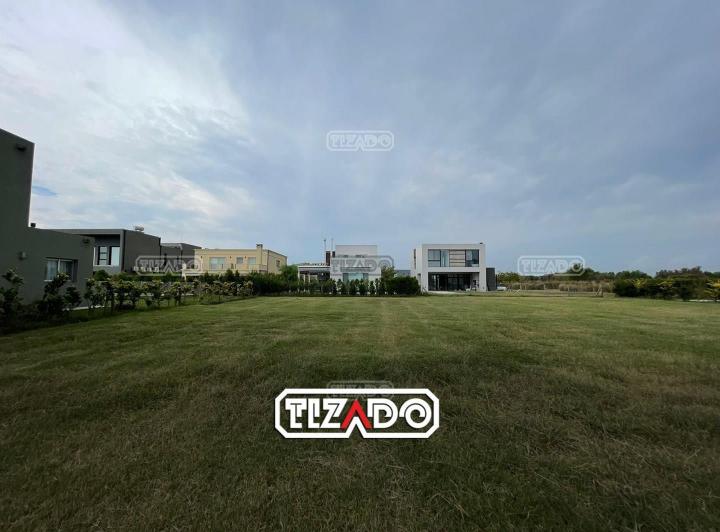 Terreno · 547m²