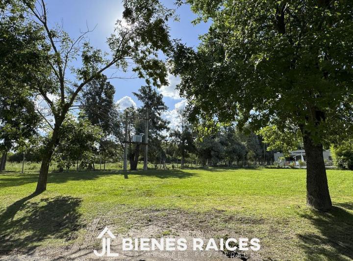 Terreno · 764m²