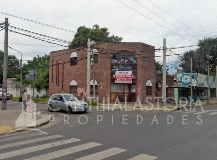 Terreno · 614m²