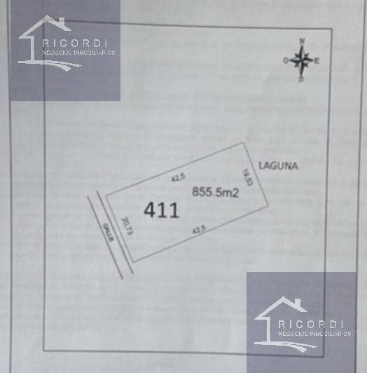Terreno · 855m²